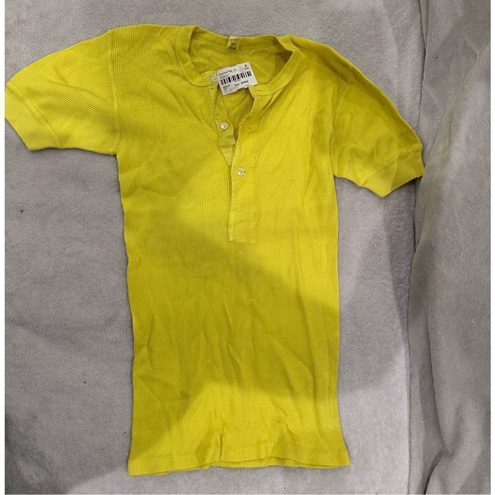 American rag yellow t shirt size S new with tags